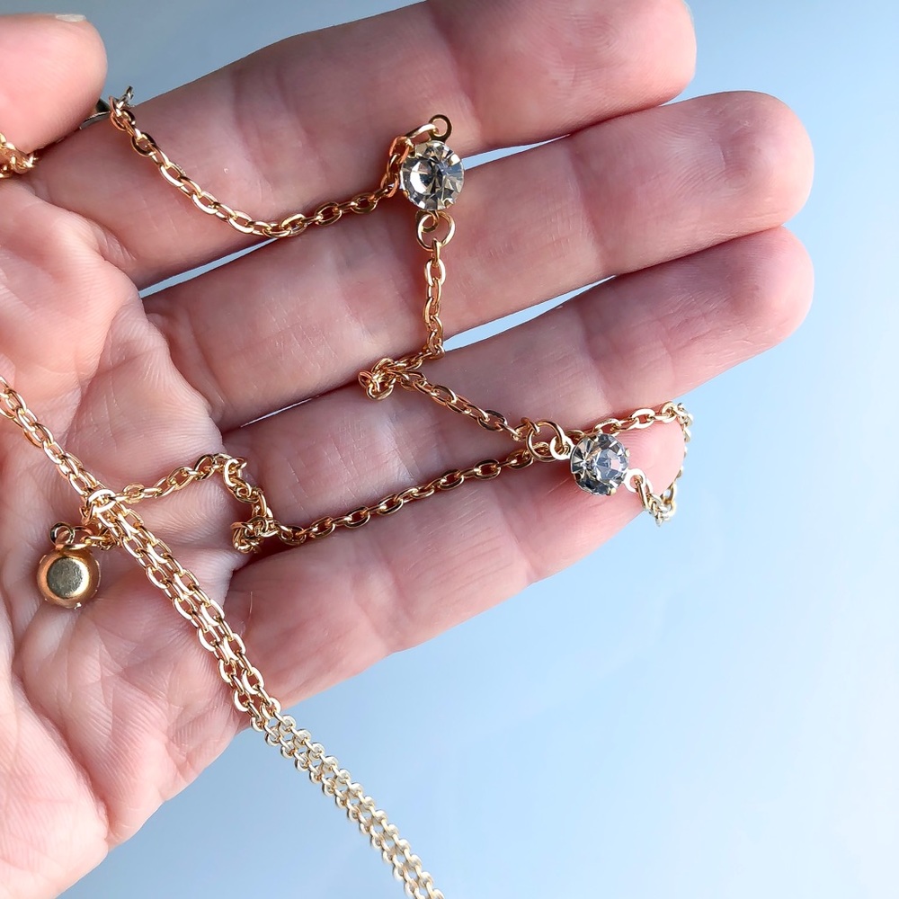 Backdrop Necklace - Picture 3 of 6
